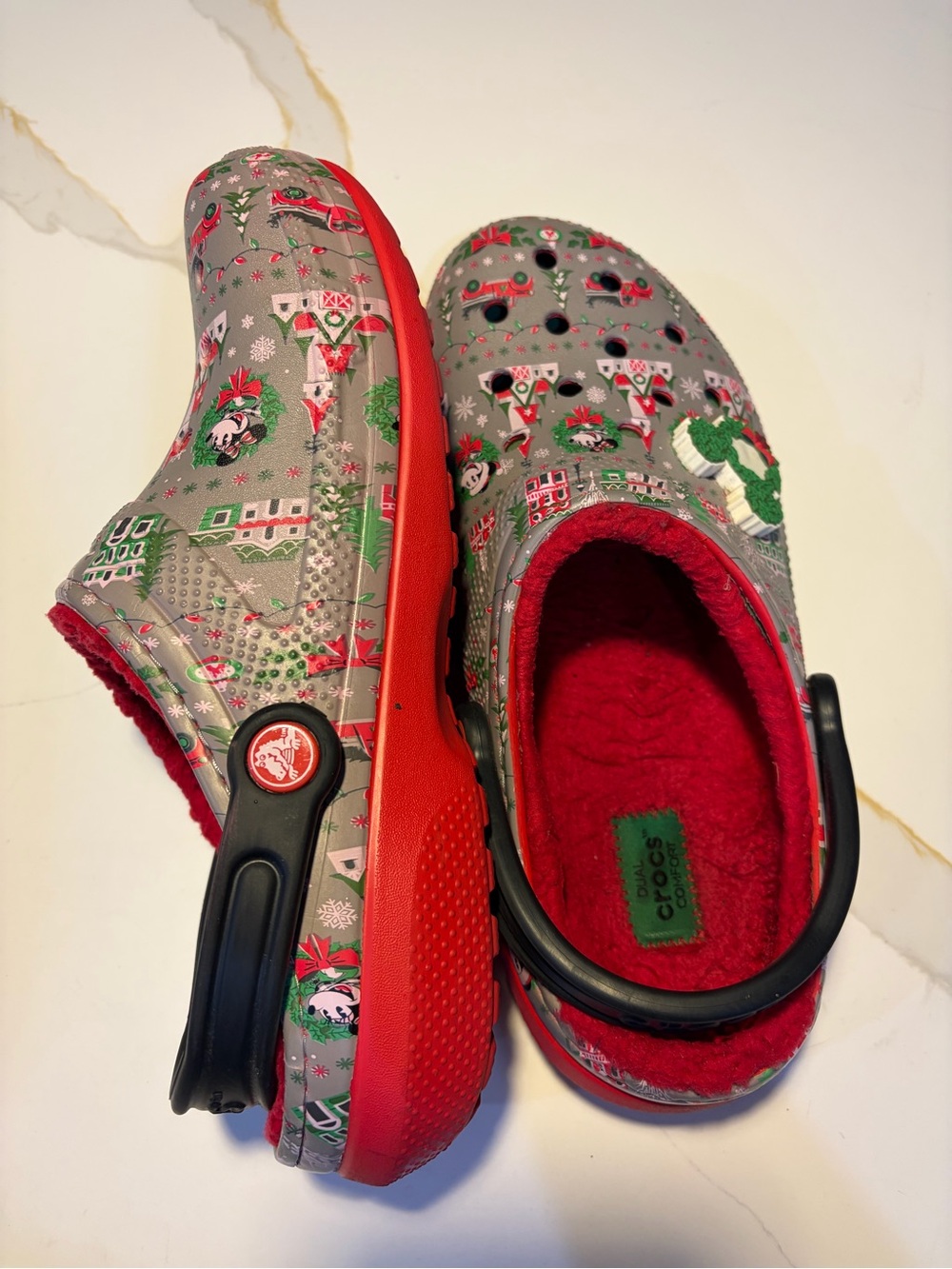 Crocs Disney Parks Holiday Mickey Mouse Fleece Lined Classic Clogs Women 9/Men 7 - Picture 5 of 9